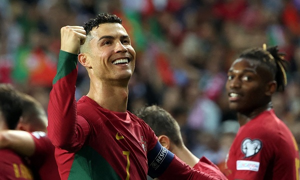Top 1 tiền đạo hay nhất thế giới - Cristiano Ronaldo